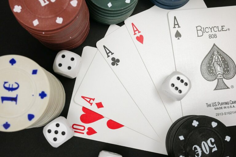 cards-4425781_1280
