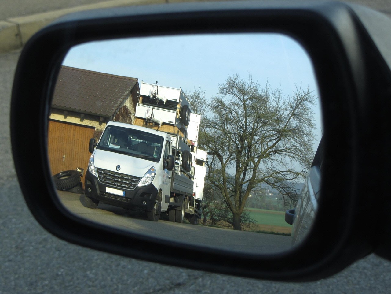 rearview-mirror-110228_1280